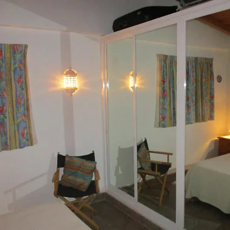 Βίλα Converted Windmill On Top Of A Hill, Sleeps 4-6, With Beautiful Views *