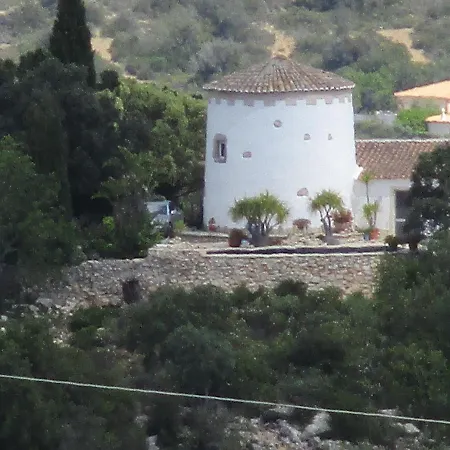 Βίλα Converted Windmill On Top Of A Hill, Sleeps 4-6, With Beautiful Views *