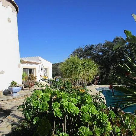 Converted Windmill On Top Of A Hill, Sleeps 4-6, With Beautiful Views Azinheiro